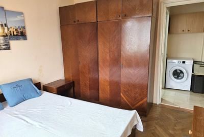 Apartament cu 3 camere decomandat, mobilat în Piața Centrală - 14