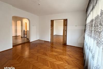 Casă cu 4 camere cu Teren 237 Mp în 14 Mai
