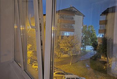 Apartament cu 2 camere decomandat în Exterior Vest