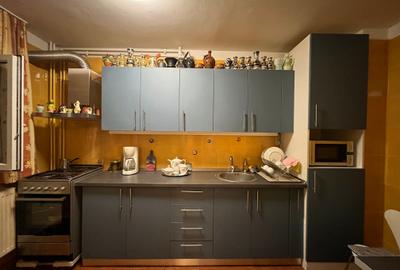Apartament cu 3 camere decomandat în Tineretului