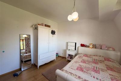 Casă individuală cu 9 camere cu Teren 400 Mp în Central - 9