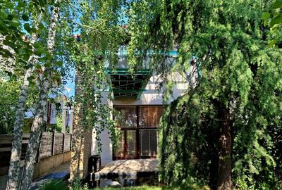 Casă individuală cu 3 camere cu Canalizare în Băneasa - 1