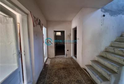 Casă individuală cu 5 camere cu Garaj în Blejoi - 8