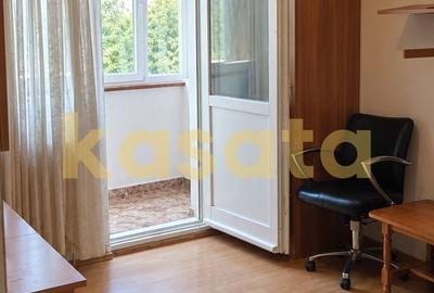 Apartament cu 2 camere semidecomandat în 1 Decembrie 1918