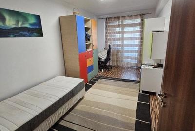 Duplex cu 4 camere cu Canalizare în Păcii - 12