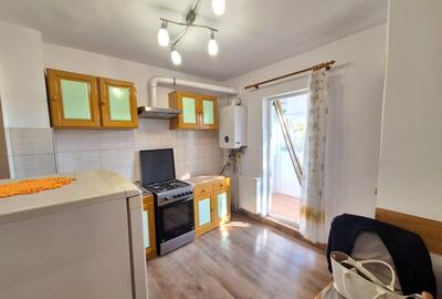 Apartament cu 2 camere decomandat în Hipodrom 3