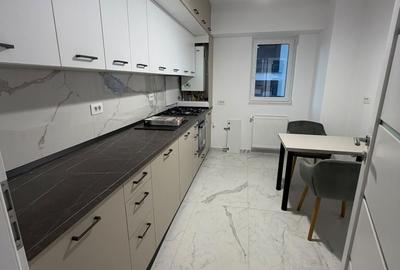 Apartament cu 2 camere decomandat în Galata