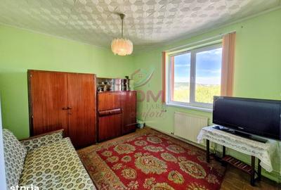 Apartament cu 3 camere semidecomandat în Micro 1 - 8