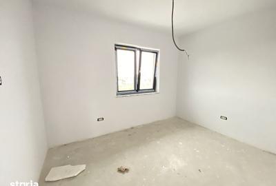 Casă cu 4 camere cu Teren 335 Mp în Ronaț - 1