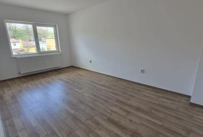 Casă cu 4 camere cu Teren 300 Mp în Sud-Est - 18