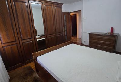 Apartament cu 3 camere decomandat în Drumul Sării - 19