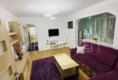 Apartament cu 3 camere în Alexandru Obregia