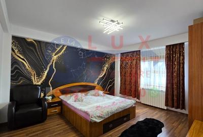 Casă cu 11 camere cu Garaj în Vest - 3