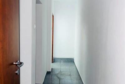 Spațiu comercial, de 199 mp, în Central - 11