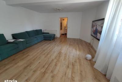 Casă cu 4 camere cu Teren 180 Mp în Fundeni