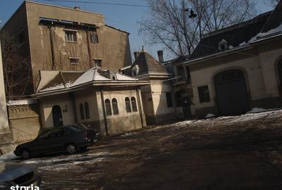 Casă cu Teren 1848 Mp în Titulescu