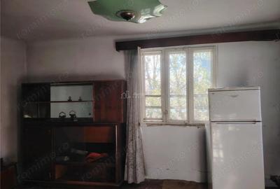 Casă cu Teren 670 Mp în Boldești - 1