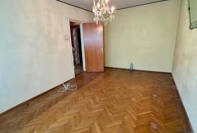 Apartament cu 3 camere decomandat în Colentina