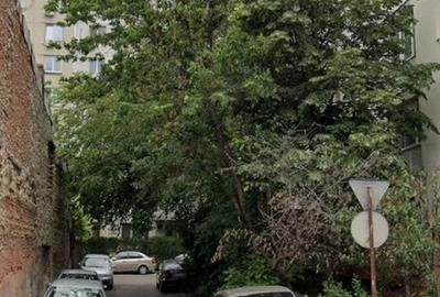 Apartament cu 3 camere decomandat în Floreasca