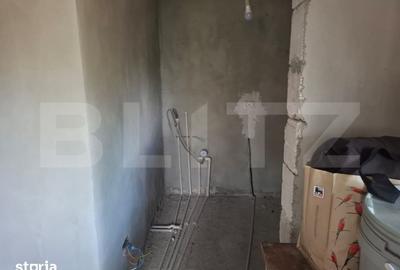 Casă cu 5 camere cu Teren 2100 Mp în Produlești - 12