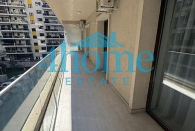 Apartament cu 3 camere decomandat în Drumul Taberei