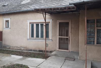 Casă cu 3 camere în Turda