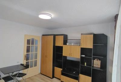 Garsonieră decomandată în Giurgiului