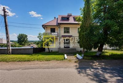 Apartament cu 2 camere decomandat în Dămienești - 1