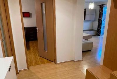 Apartament cu 2 camere semidecomandat în Florești