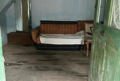 Casă cu 4 camere cu Teren 449 Mp în Cut