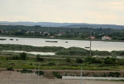 Apartament cu 3 camere decomandat în 9 Mai - 11