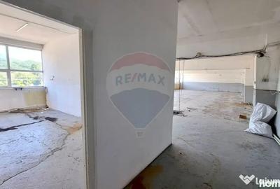 Spațiu comercial, de 370 mp, în Central