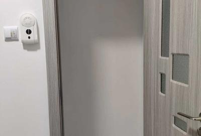 Apartament cu 3 camere semidecomandat în Central - 2
