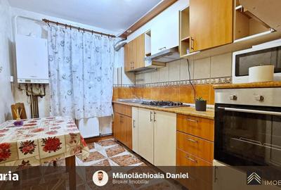 Apartament cu 3 camere decomandat în Tătărași