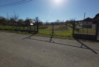 Teren de 1584 mp, în Central