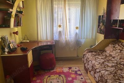 Apartament cu 3 camere decomandat în Central - 2