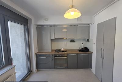Apartament cu 3 camere decomandat, mobilat în Băneasa - 25