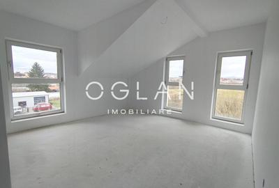 Apartament cu 3 camere decomandat în Turnișor - 1