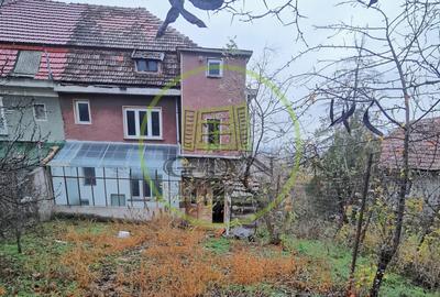 Duplex cu 6 camere cu Teren 330 Mp în Iorga - 3