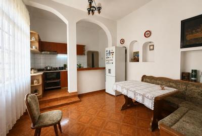 Casă individuală cu 5 camere cu Canalizare în Ultracentral - 5