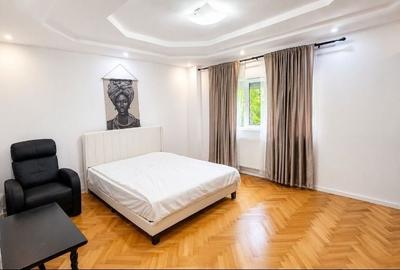 Apartament cu 2 camere decomandat în 13 Septembrie