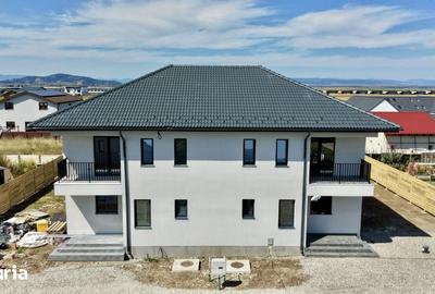 Casă cu 4 camere cu Teren 300 Mp în Tărlungeni