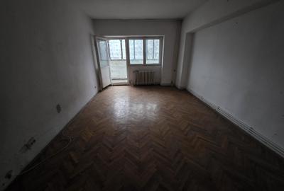 Apartament cu 3 camere în Dacia