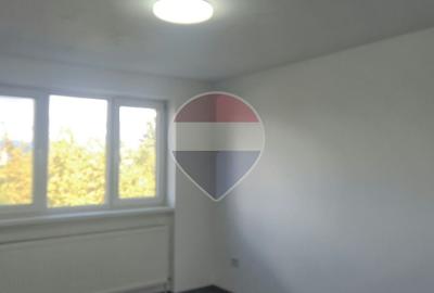 Apartament cu 2 camere decomandat în Nord-Est