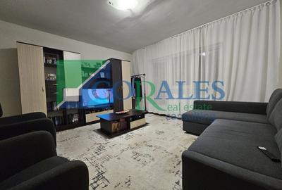 Apartament cu 3 camere decomandat, mobilat în Girocului