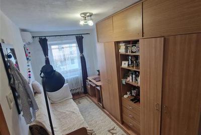 Garsonieră decomandată în Buziașului - 9