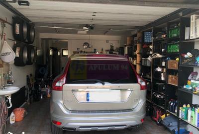 Casă cu 5 camere decomandat cu Canalizare în Central