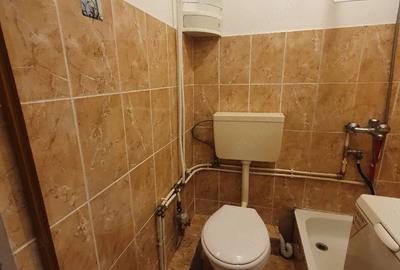 Garsonieră semidecomandată în Lipovei