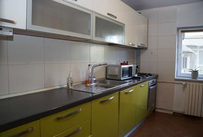 Apartament cu 4 camere decomandat în Rovine - 3