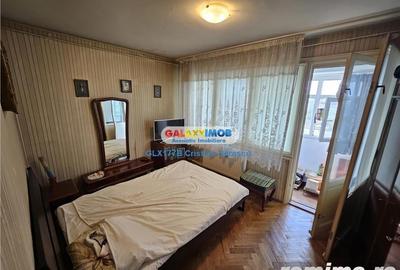 Apartament cu 3 camere semidecomandat în 1 Mai